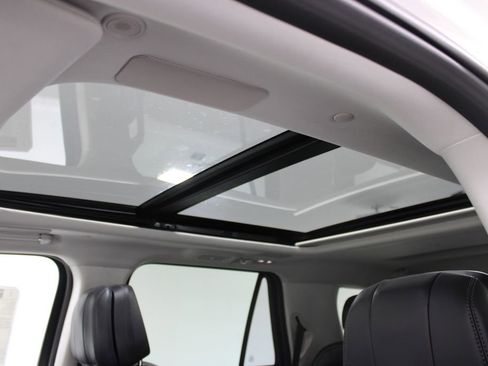 New 2025 Lincoln Navigator Reserve image 22