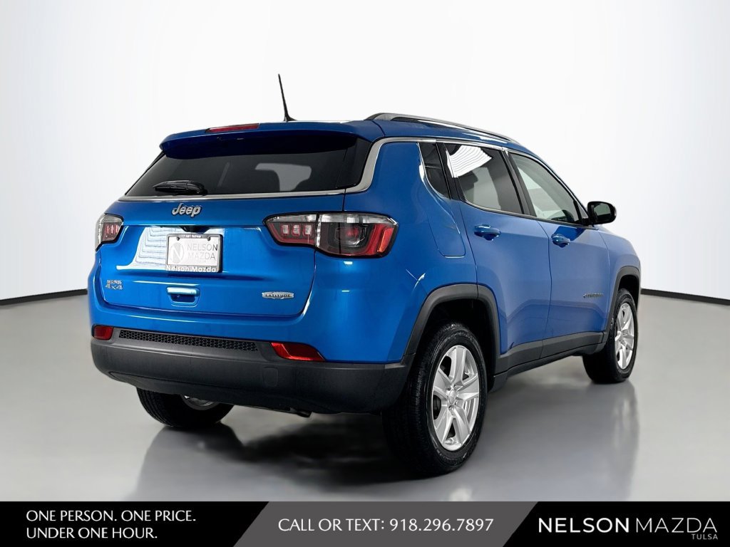 Used 2022 Jeep Compass Latitude w/ Sun and Sound Group AWD/4WD image 5