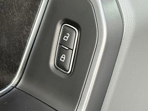 Used 2022 Ford F150 XLT w/ Equipment Group 302A High image 21