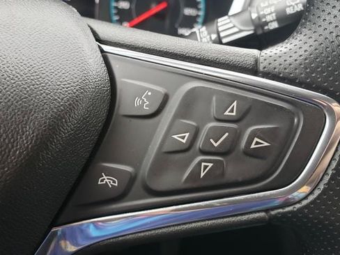 Used 2020 Chevrolet Equinox LS w/ LS Convenience Package AWD/4WD image 21