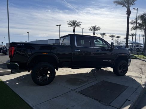 Used 2021 GMC Sierra 3500 SLT w/ SLT Preferred Package image 3