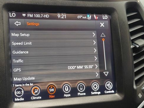 Used 2020 Jeep Cherokee Trailhawk image 42