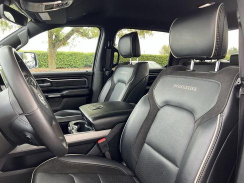 Used 2024 RAM 1500 Laramie image 12