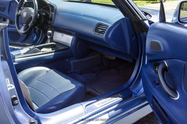 Used 2004 Honda S2000 image 31