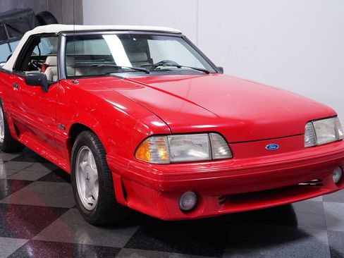 Used 1990 Ford Mustang GT image 14
