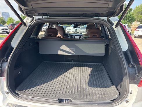 Certified 2023 Volvo XC60 B5 Plus w/ Climate Package image 10