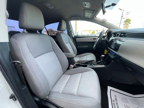 Used 2016 Toyota Corolla LE FWD image 13
