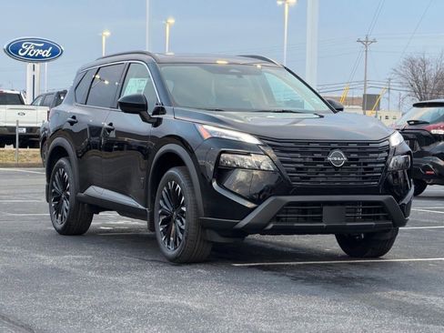 New 2026 Nissan Rogue Dark Armor image 2