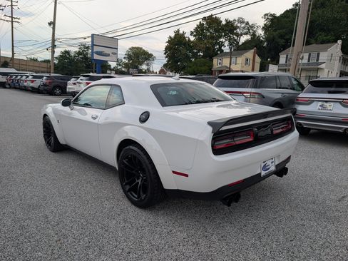 Used 2022 Dodge Challenger R/T Scat Pack RWD image 5