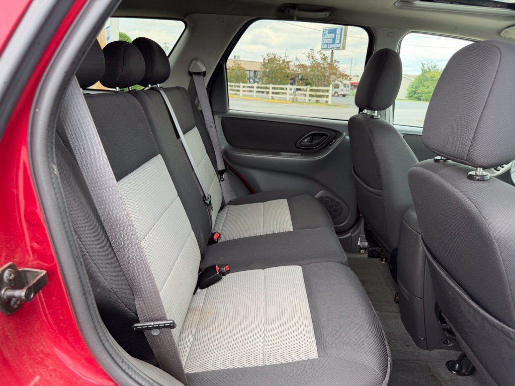 Used 2007 Ford Escape XLT FWD image 37