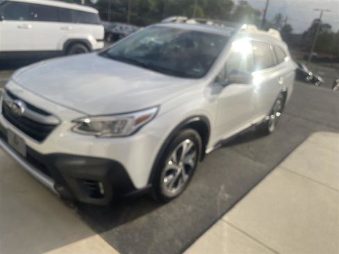 Used 2020 Subaru Outback Touring w/ Popular Package #2 image 1