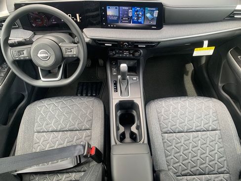 New 2026 Nissan Kicks SV w/ Charging Package FWD image 11