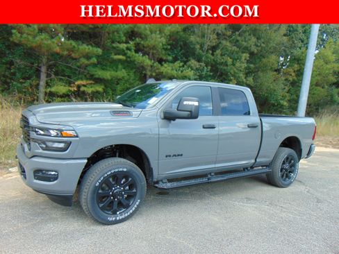 New 2026 RAM 2500 Tradesman AWD/4WD image 5