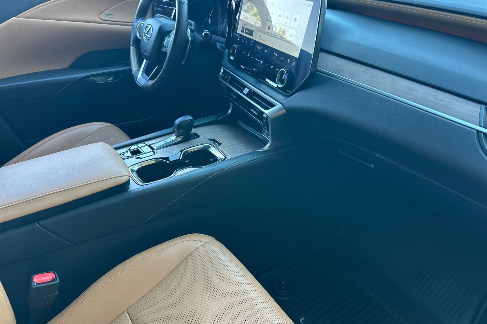 Certified 2023 Lexus RX 350 w/ Cold Area Package AWD/4WD image 13