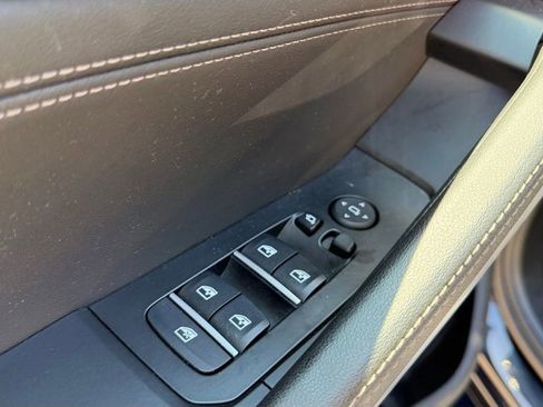 Used 2025 BMW X6 xDrive40i AWD/4WD image 15