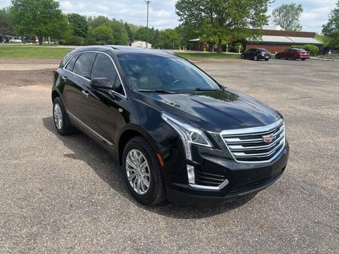 Used 2018 Cadillac XT5 Luxury w/ Driver Awareness Package AWD/4WD image 2
