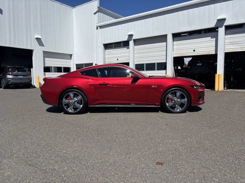 Used 2024 Ford Mustang GT Premium RWD image 8