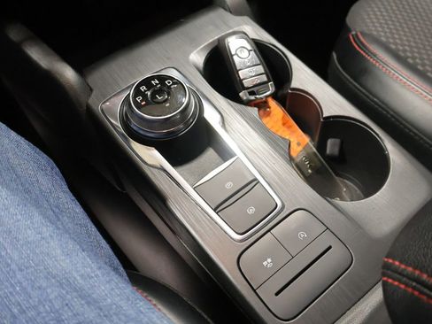 Used 2024 Ford Escape ST-Line image 28