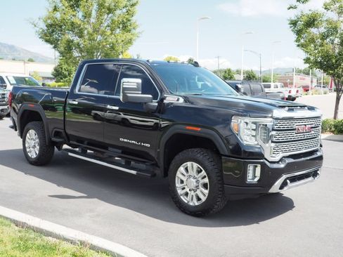 Used 2020 GMC Sierra 2500 Denali w/ Denali Ultimate Package AWD/4WD image 3