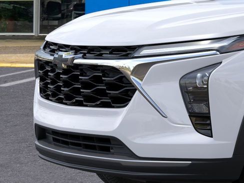 New 2026 Chevrolet Trax LT w/ Driver Confidence Package image 13