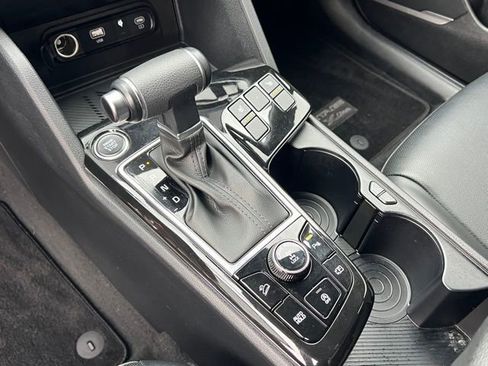 Certified 2024 Kia Sportage X-Line w/ X-Line Premium Package image 19