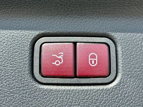 New 2026 Mercedes-Benz S 580 4MATIC Sedan image 14