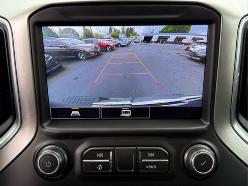 Used 2021 Chevrolet Silverado 1500 LT w/ Convenience Package II AWD/4WD image 26