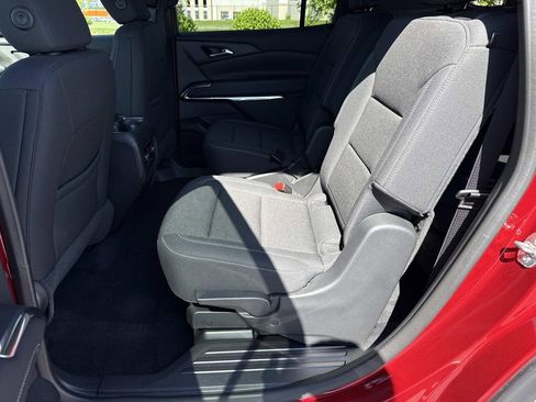 Used 2024 Chevrolet Traverse LT w/ LPO, Floor Liner Package FWD image 23