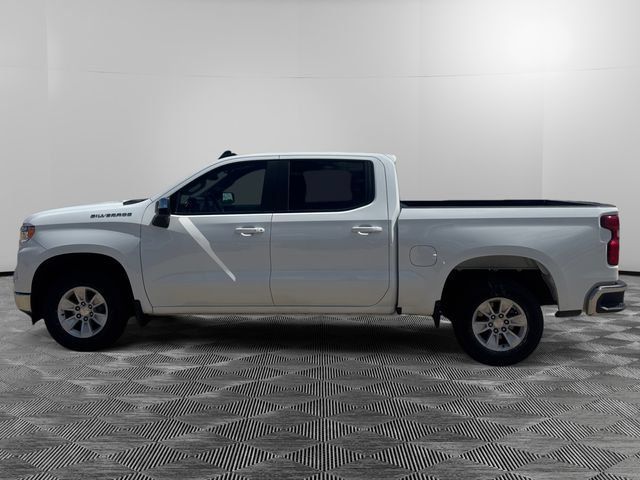 Used 2025 Chevrolet Silverado 1500 LT RWD image 2