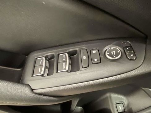 Used 2019 Honda Accord Sport image 12