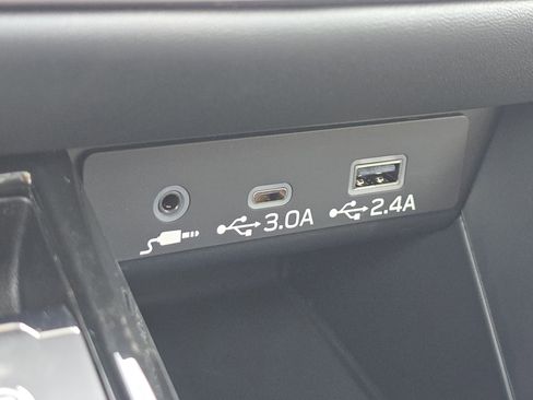 New 2025 Subaru Outback Premium image 25