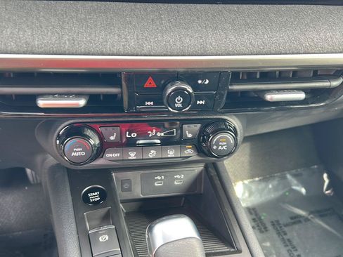 Used 2026 Nissan Kicks SV w/ Interior Electronics Package AWD/4WD image 13
