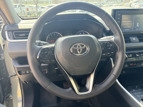 Used 2021 Toyota RAV4 XLE w/ XLE Grade Weather Package image 18