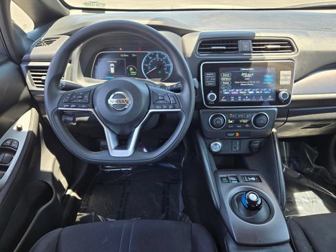Used 2022 Nissan Leaf S FWD image 11