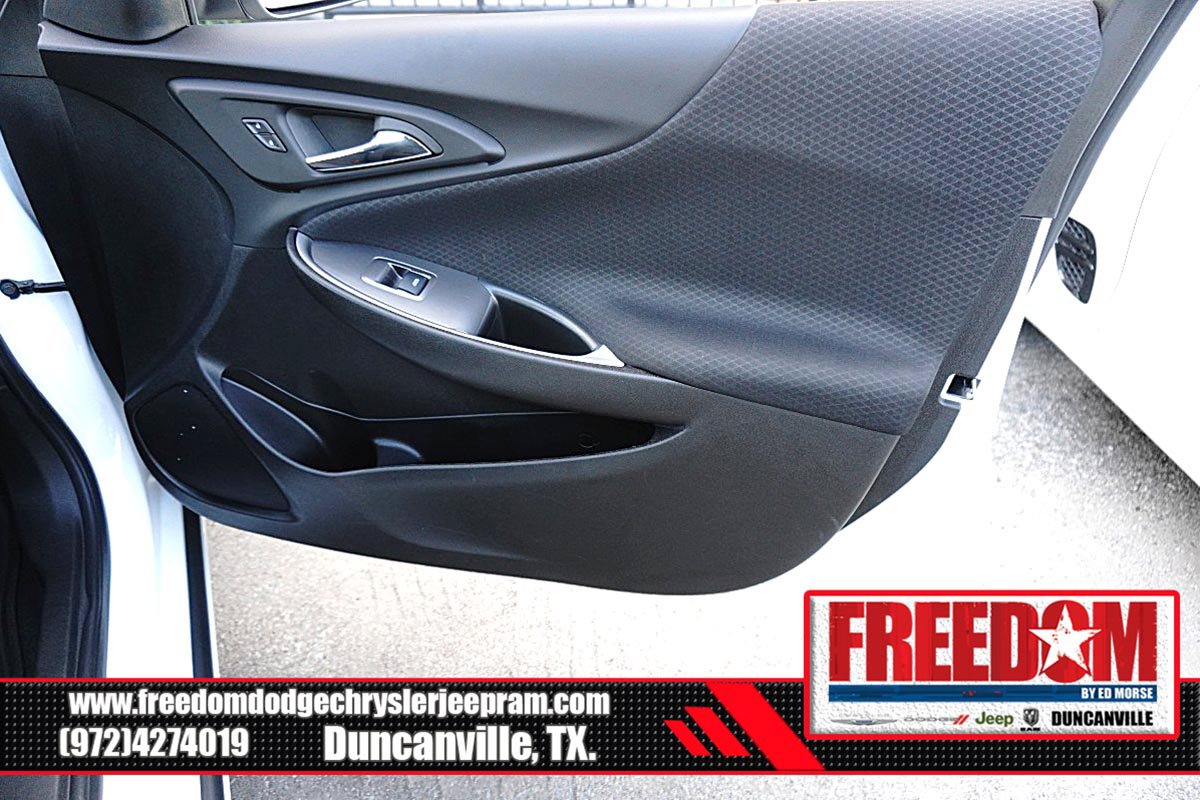 Used 2025 Chevrolet Malibu LT FWD image 39