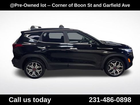 Used 2023 Kia Seltos SX AWD/4WD image 6