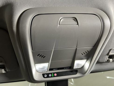 Used 2023 Chevrolet Equinox LT image 28