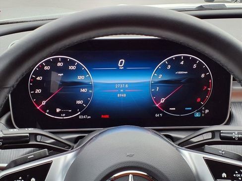 Used 2025 Mercedes-Benz C 300 4MATIC Sedan image 10