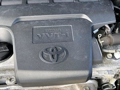 Used 2013 Toyota RAV4 LE AWD/4WD image 28