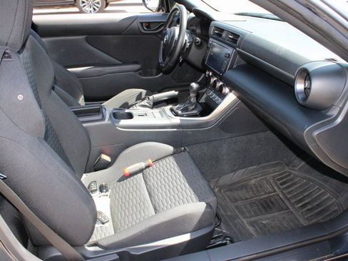 Used 2023 Toyota GR86 image 6