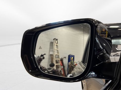 Used 2022 Jeep Grand Cherokee Overland w/ Luxury Tech Group IV image 13