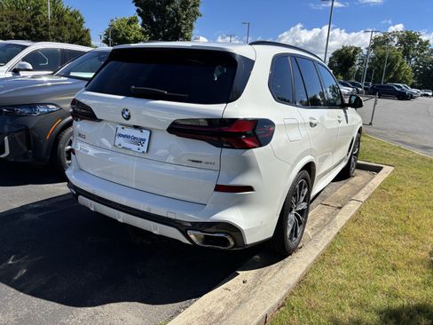 Used 2024 BMW X5 sDrive40i w/ M Sport Package RWD image 20