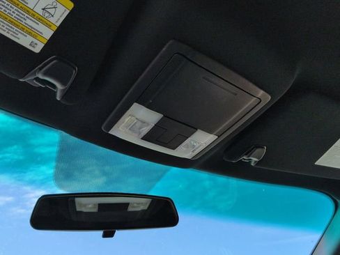 Used 2017 Ford Explorer FWD image 24