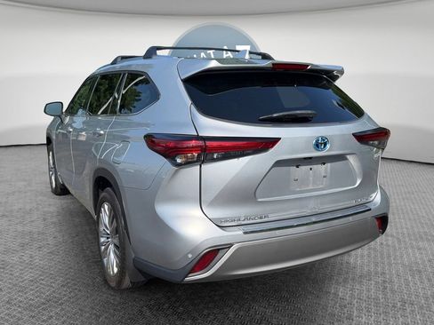 Used 2023 Toyota Highlander Platinum AWD/4WD image 6