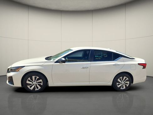 Used 2025 Nissan Altima 2.5 S FWD image 4
