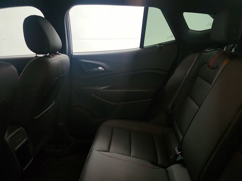 Certified 2024 Chevrolet Trax RS w/ Sunroof Package FWD image 24