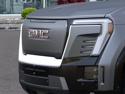 New 2026 GMC Sierra EV Denali AWD/4WD image 13