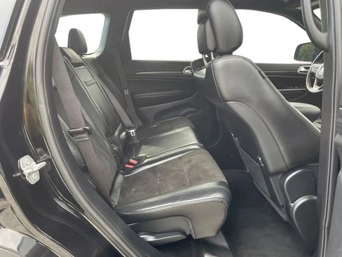 Used 2020 Jeep Grand Cherokee Altitude AWD/4WD image 19