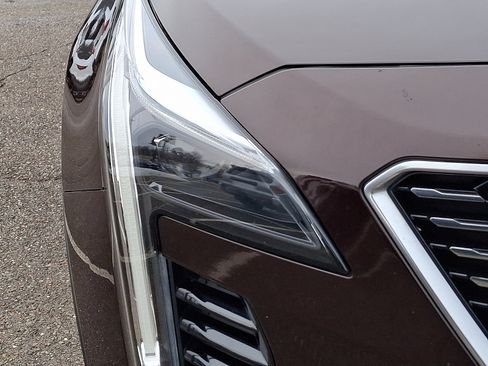 Used 2020 Cadillac XT4 Premium Luxury image 9