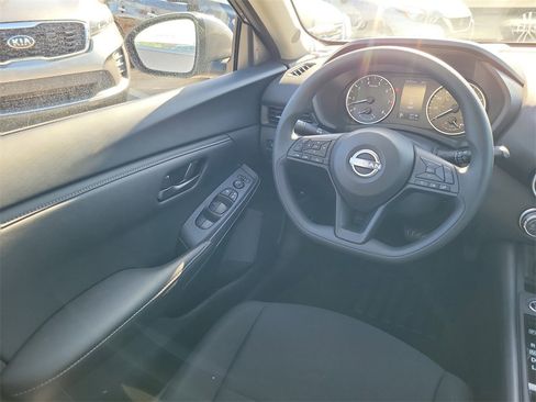 Used 2025 Nissan Sentra S image 18